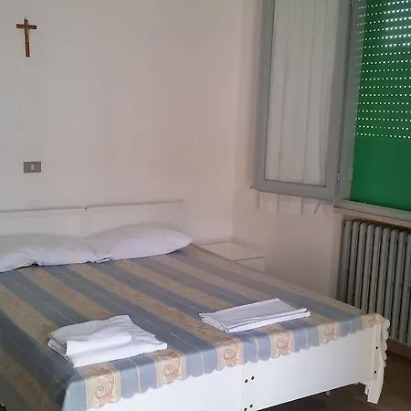 Elizabeth Hotel 2* Viserbella di Rimini